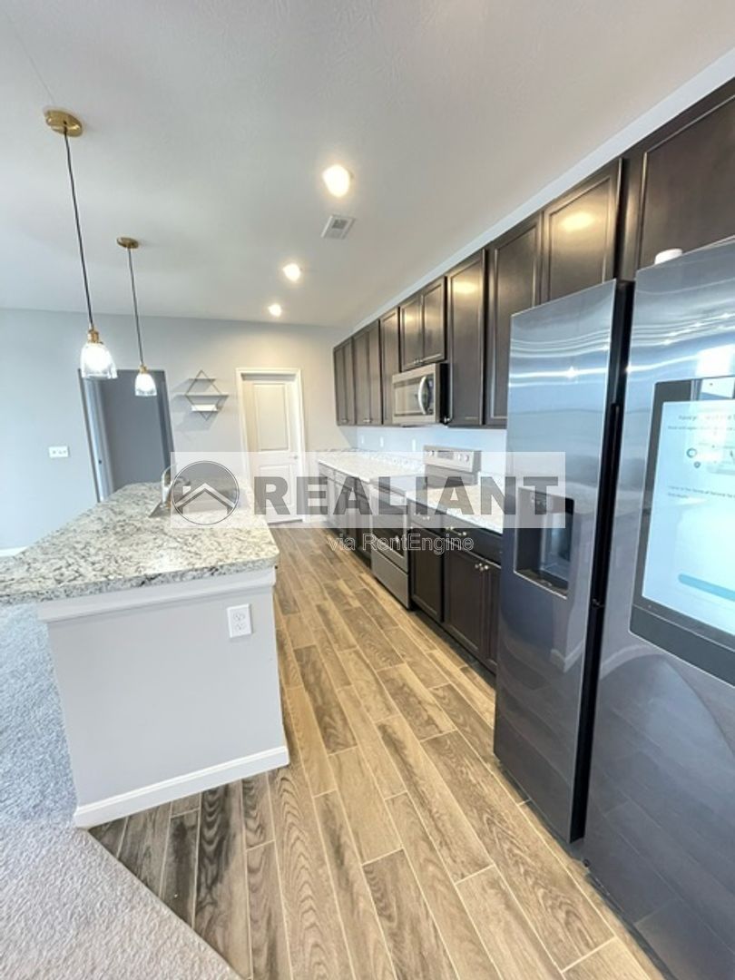 Gallery Image 14