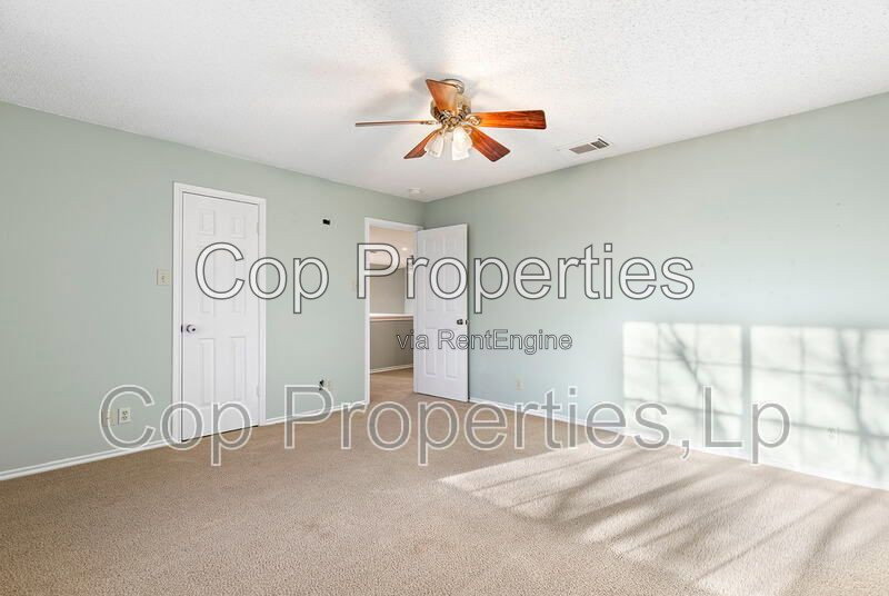 Gallery Image 32