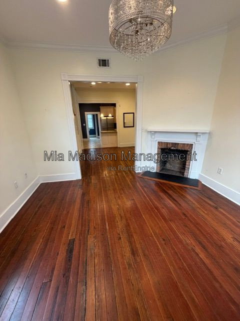 Gallery Image 16