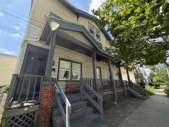 Gallery Image 0