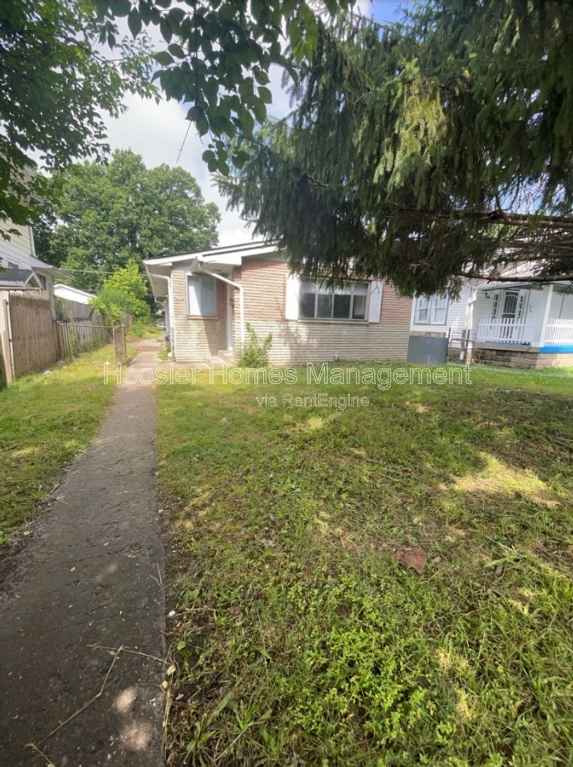 Gallery Image 0