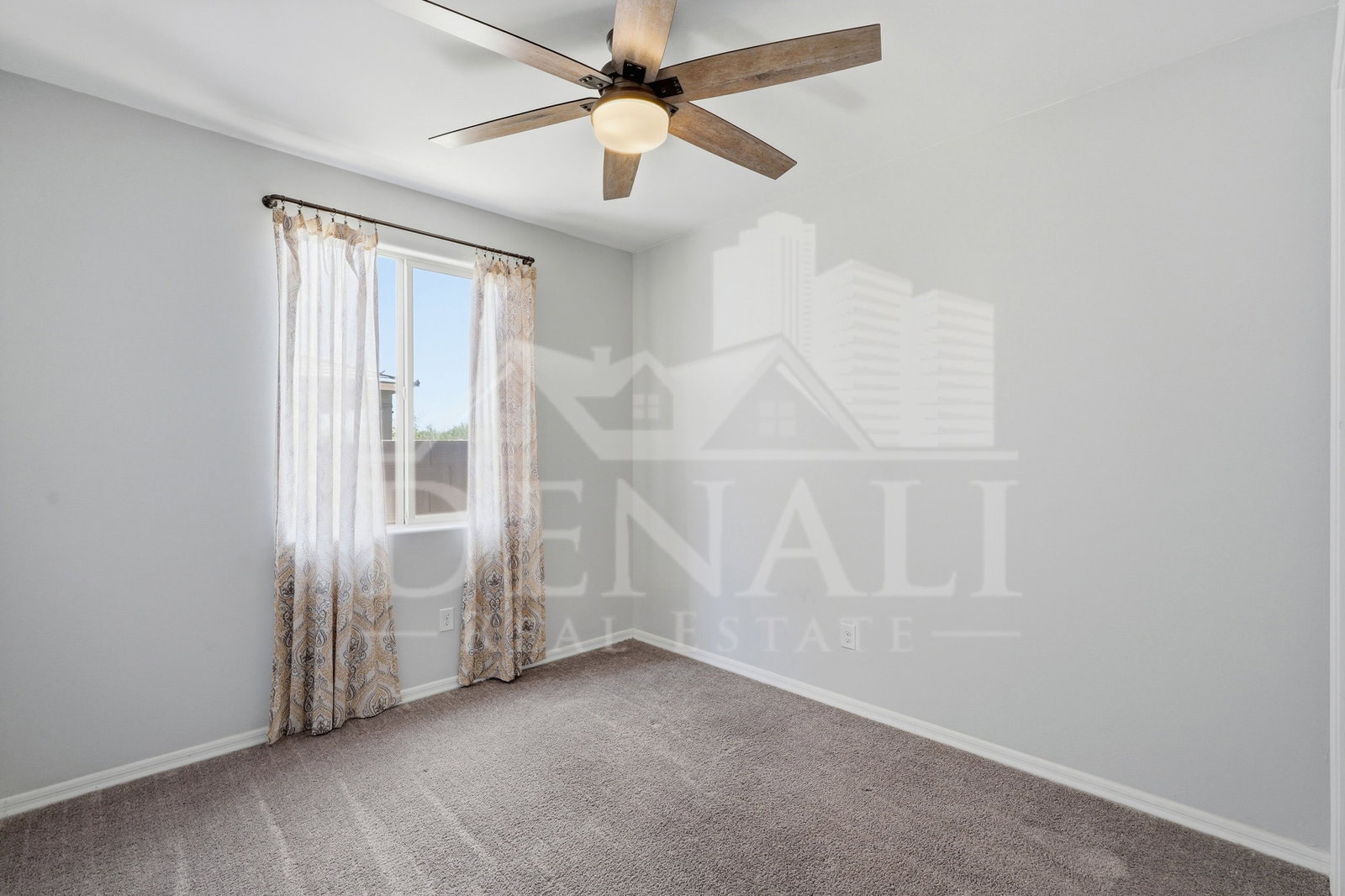 Gallery Image 16