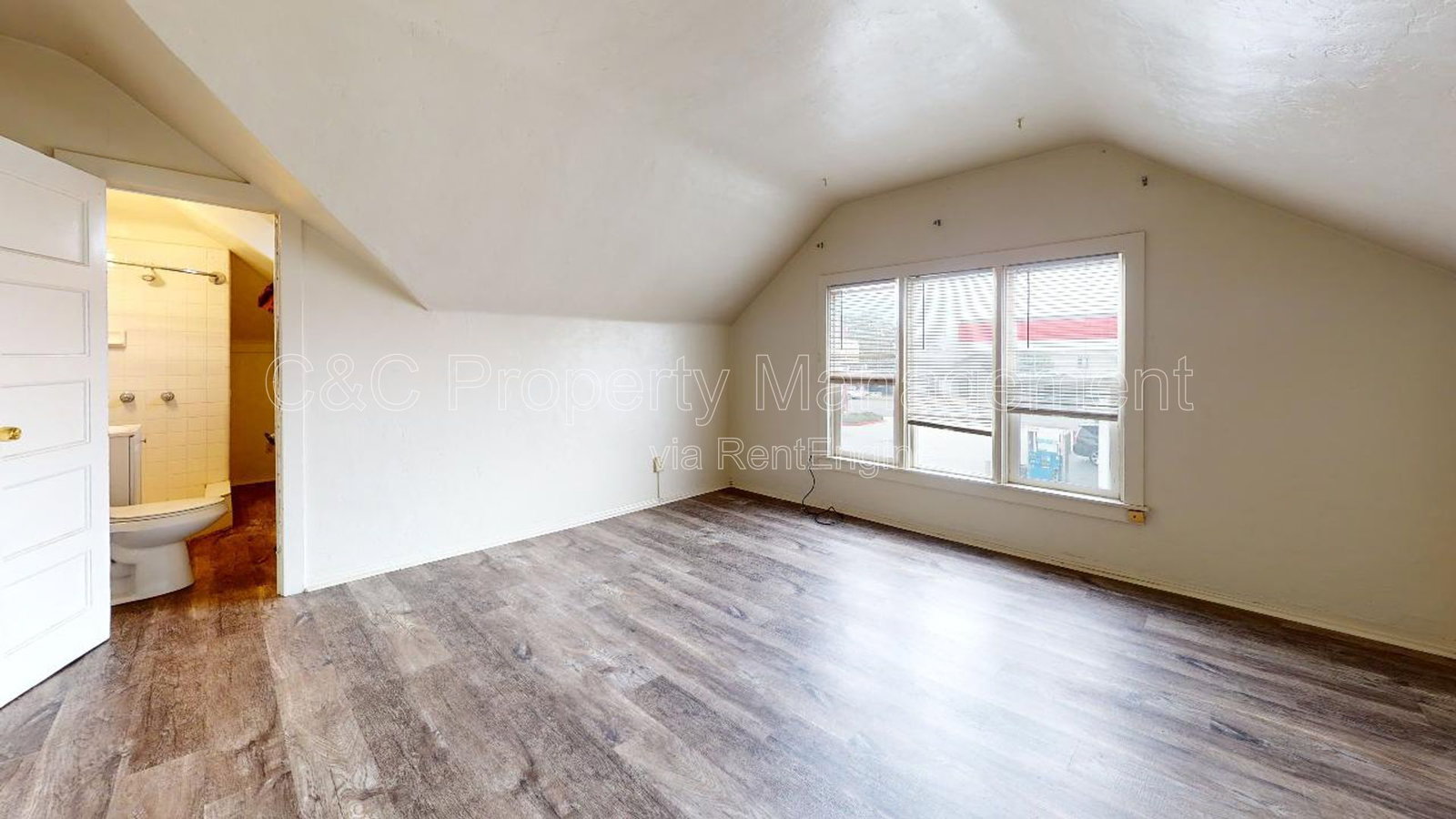 Gallery Image 0