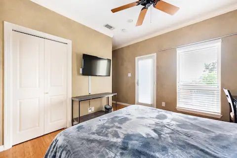 Gallery Image 63