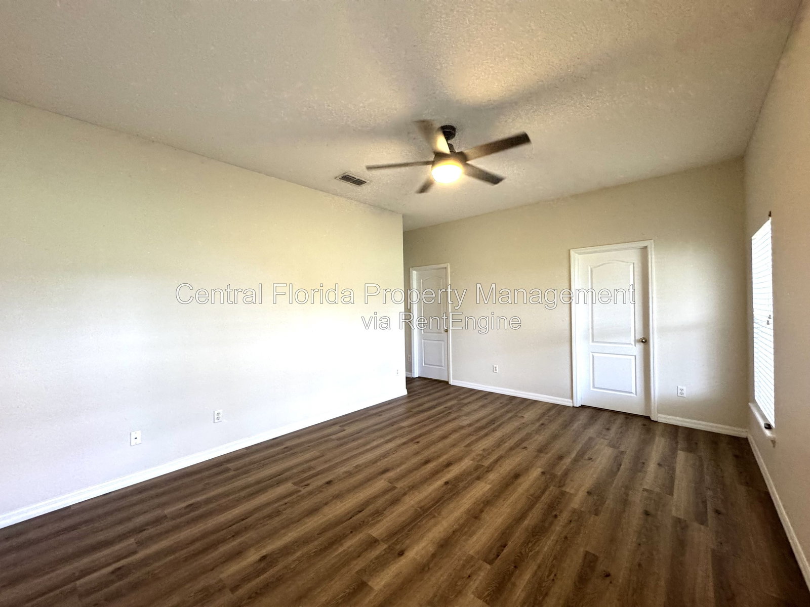 Gallery Image 19