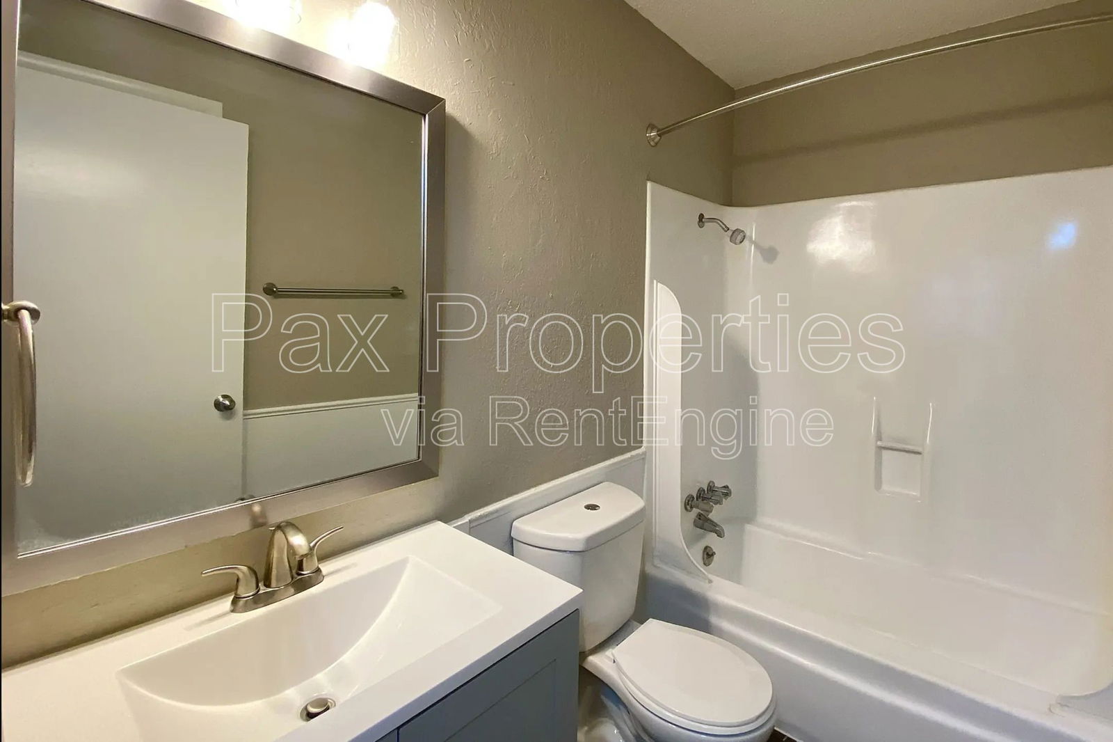 Gallery Image 0
