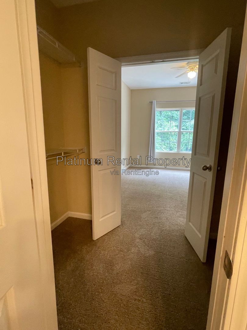 Gallery Image 15