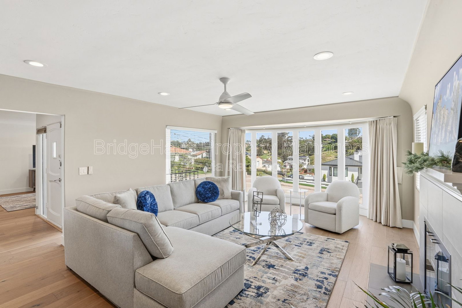 Gallery Image 16