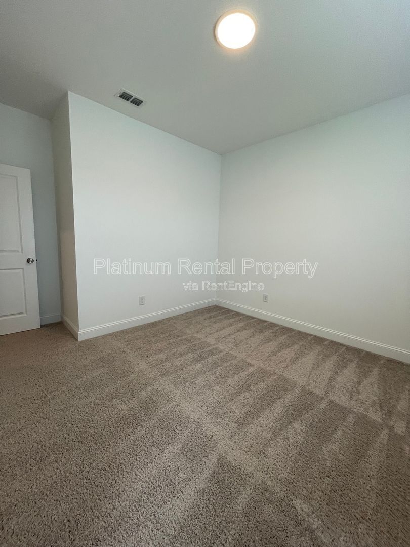 Gallery Image 19