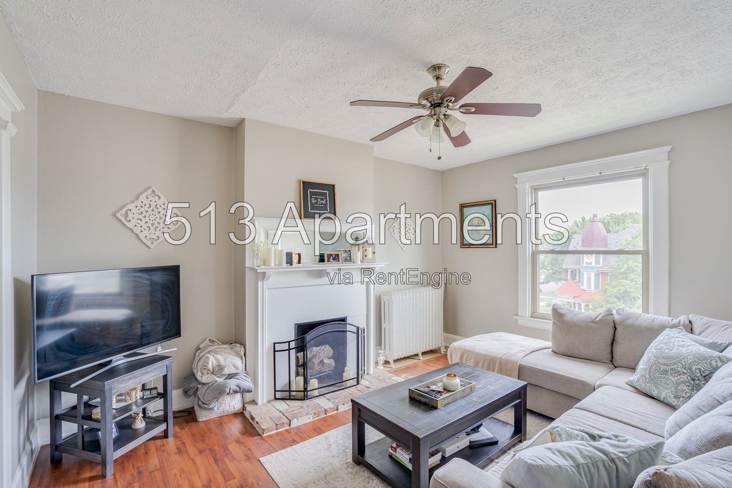 Gallery Image 0