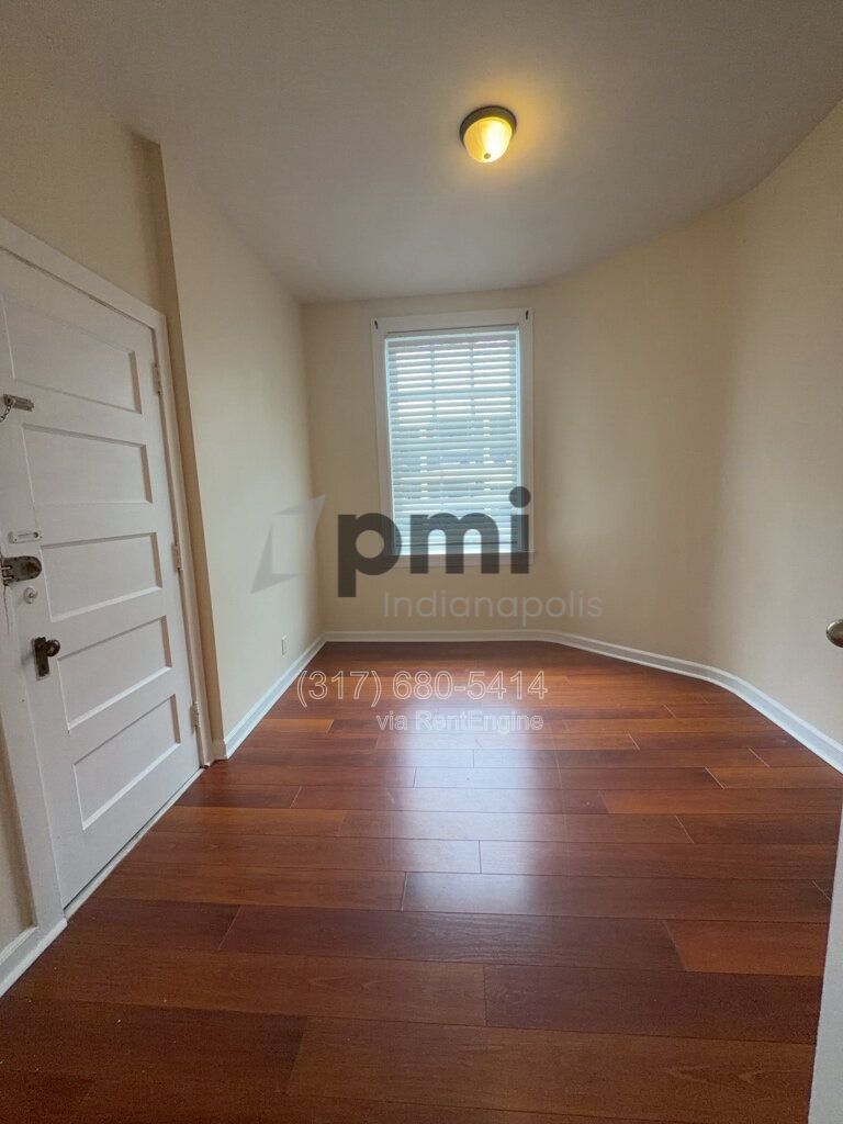 Gallery Image 14