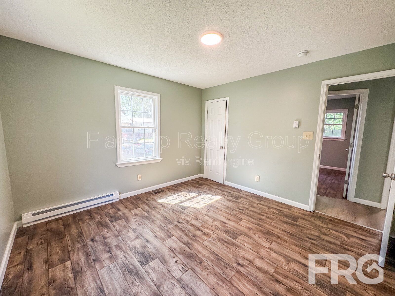 Gallery Image 18