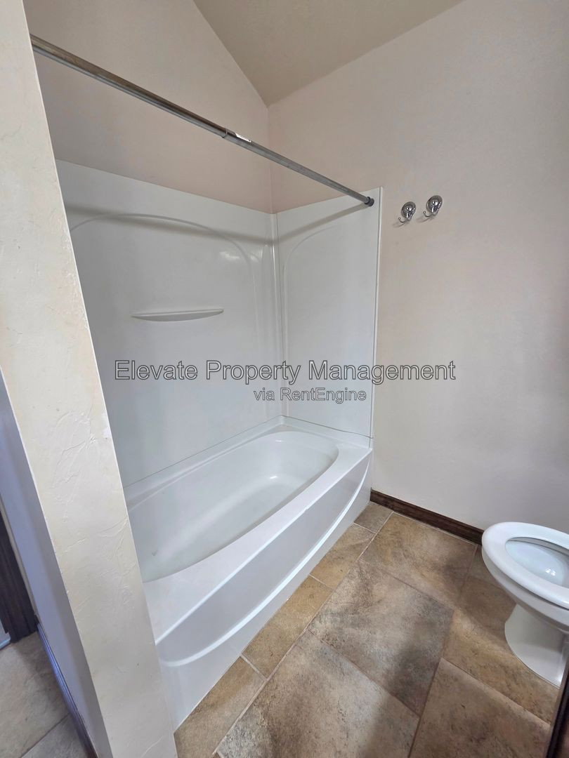 Gallery Image 17