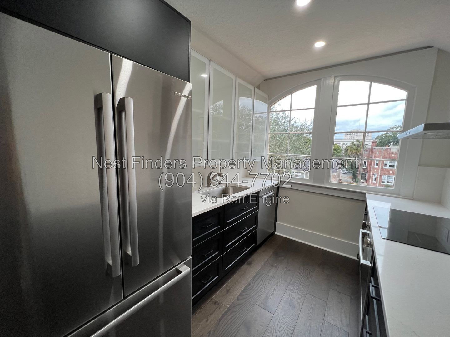 Gallery Image 0
