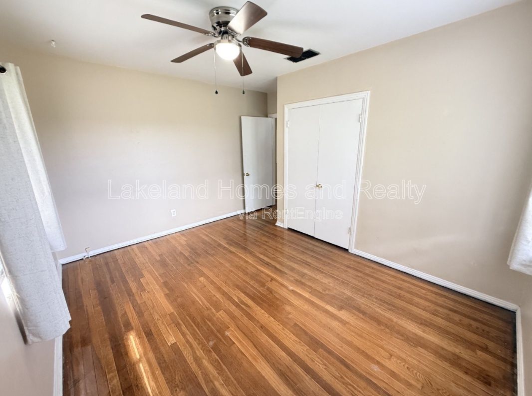 Gallery Image 17