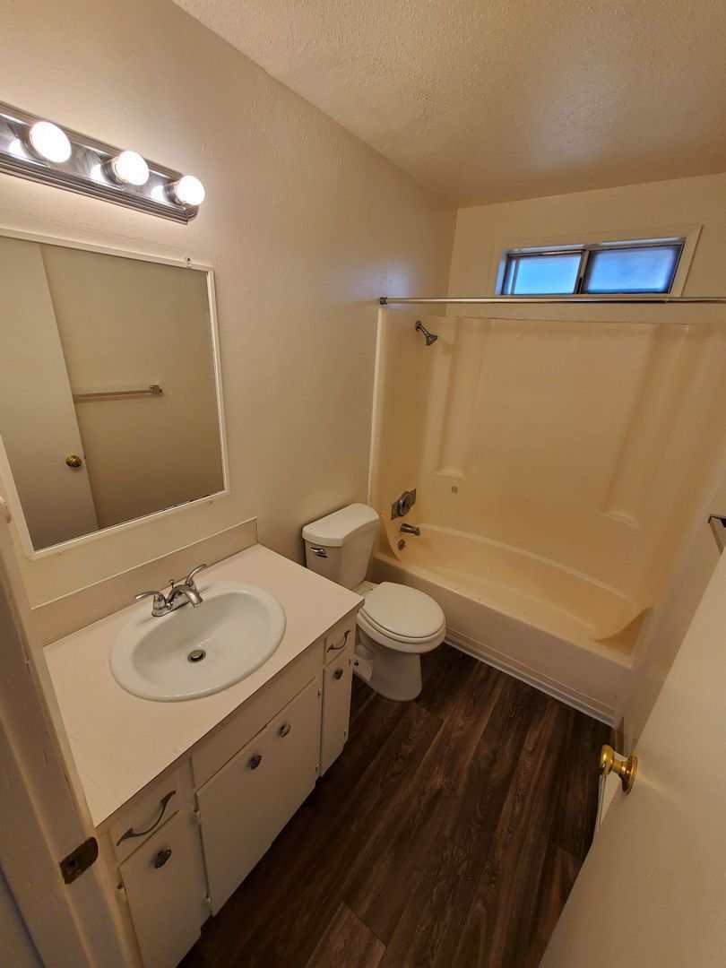 Gallery Image 15