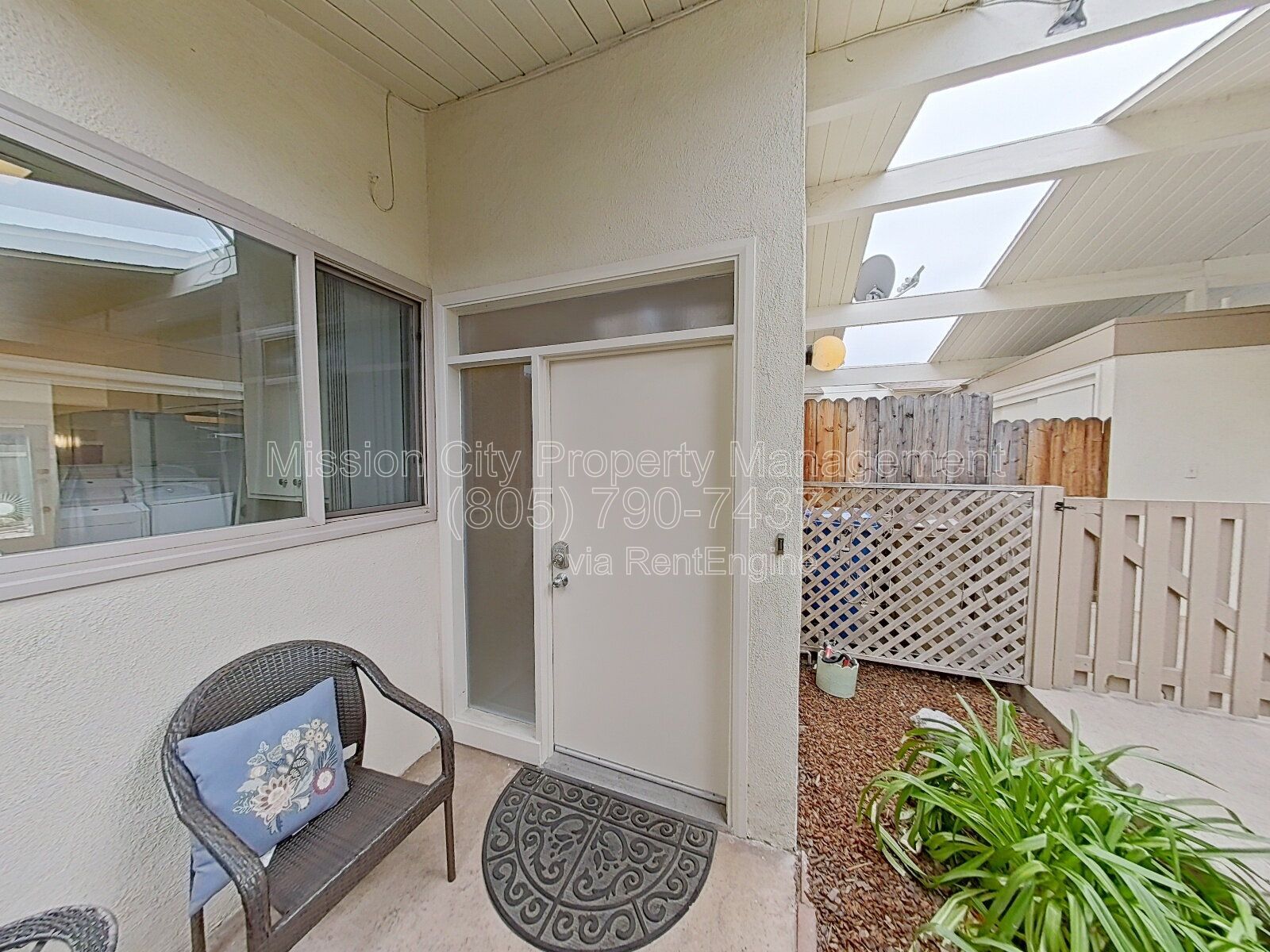 Gallery Image 0