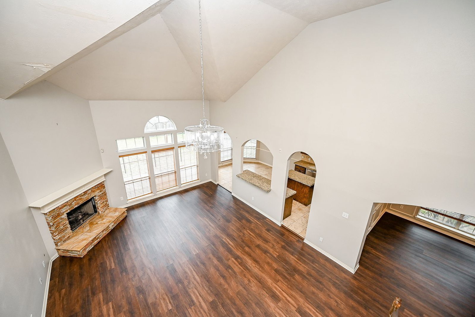 Gallery Image 18