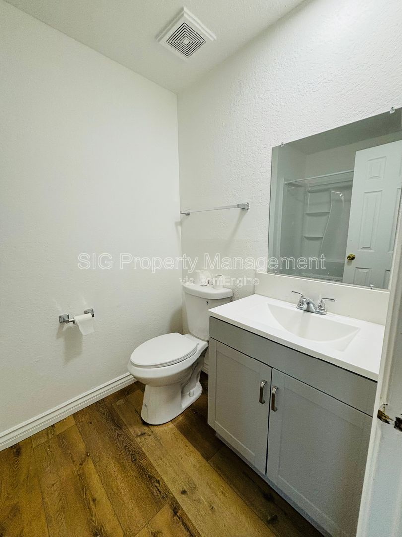 Gallery Image 10