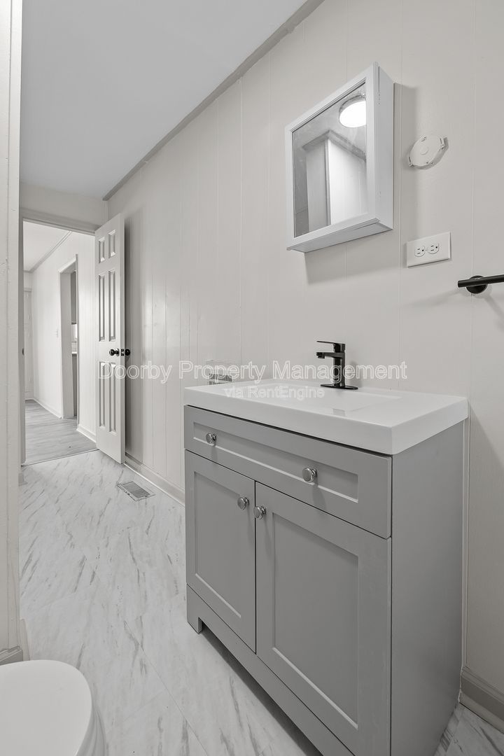 Gallery Image 14