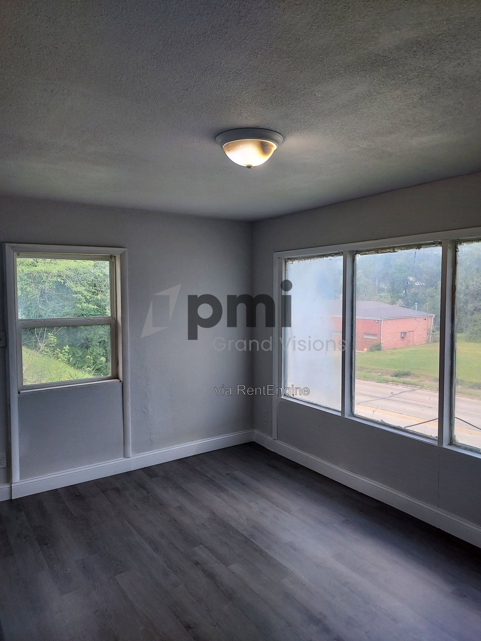 Gallery Image 18
