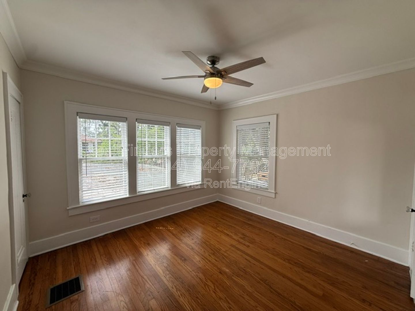 Gallery Image 13