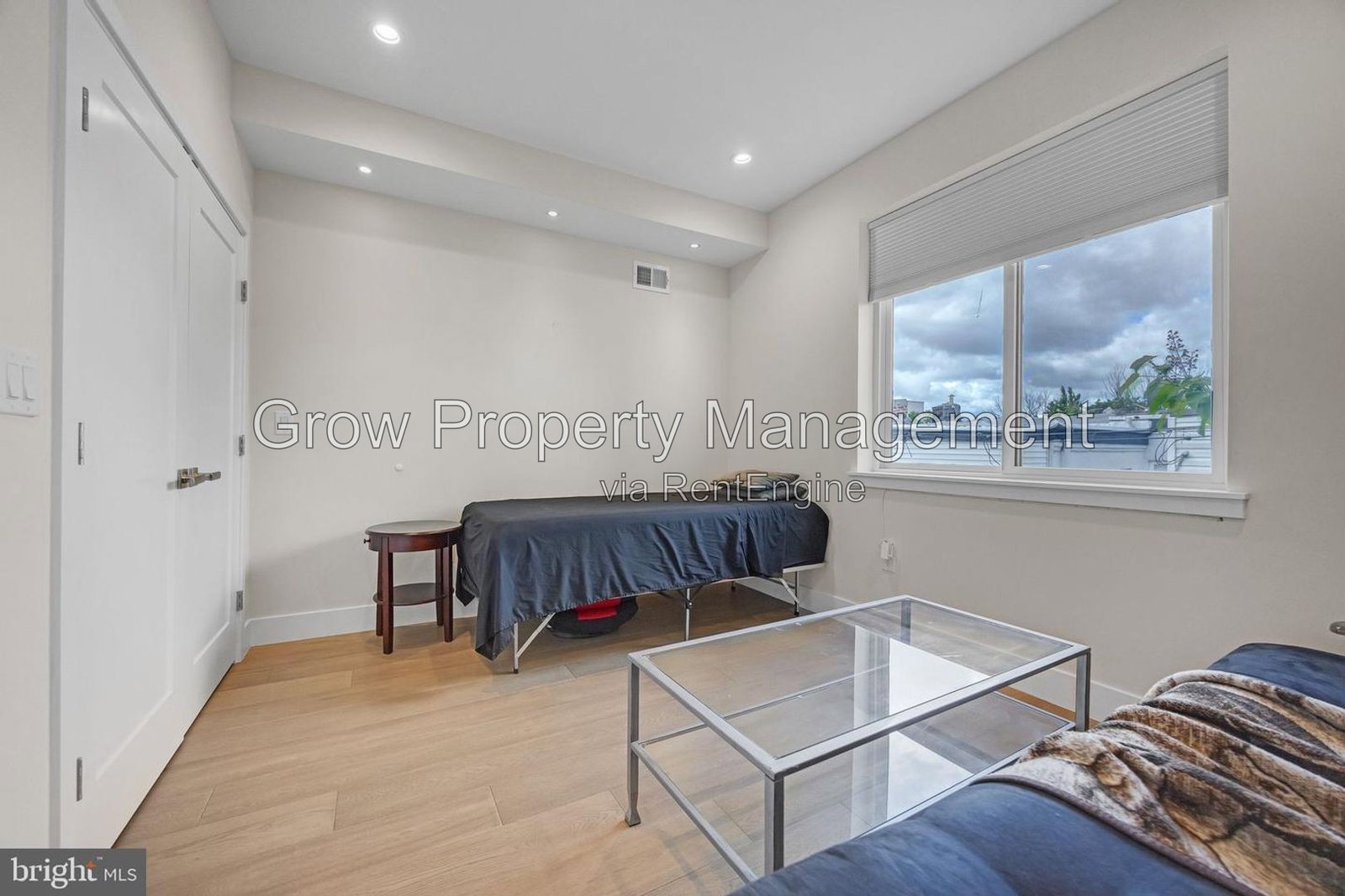 Gallery Image 16