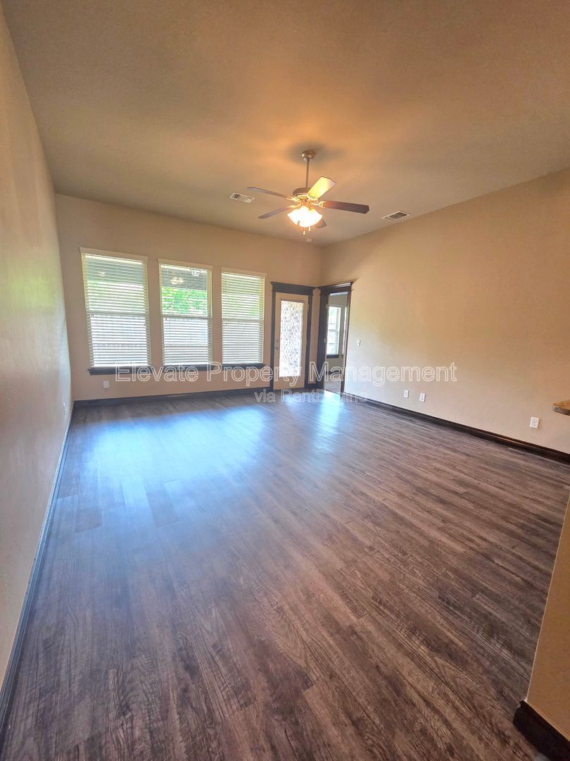 Gallery Image 12