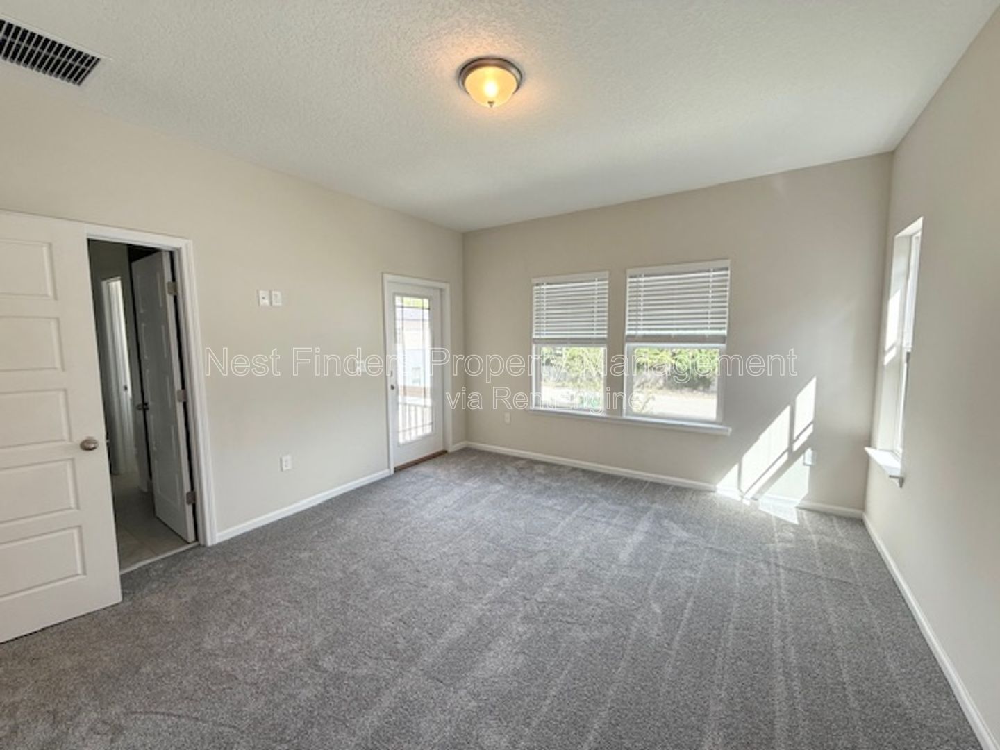 Gallery Image 19