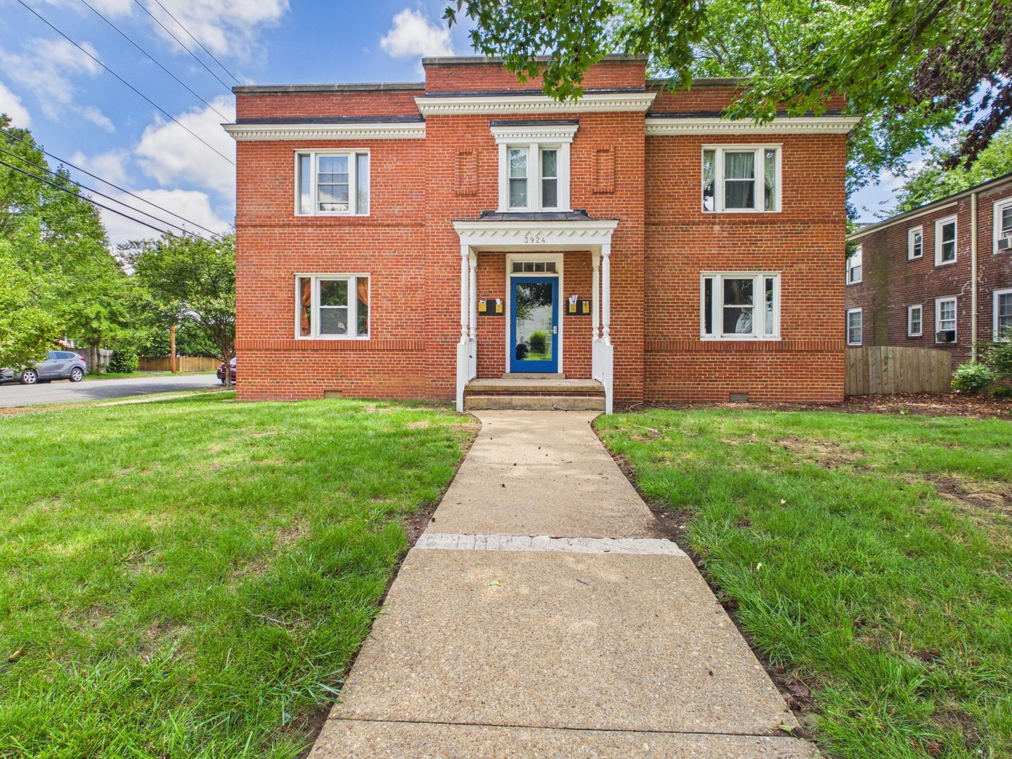Gallery Image 0