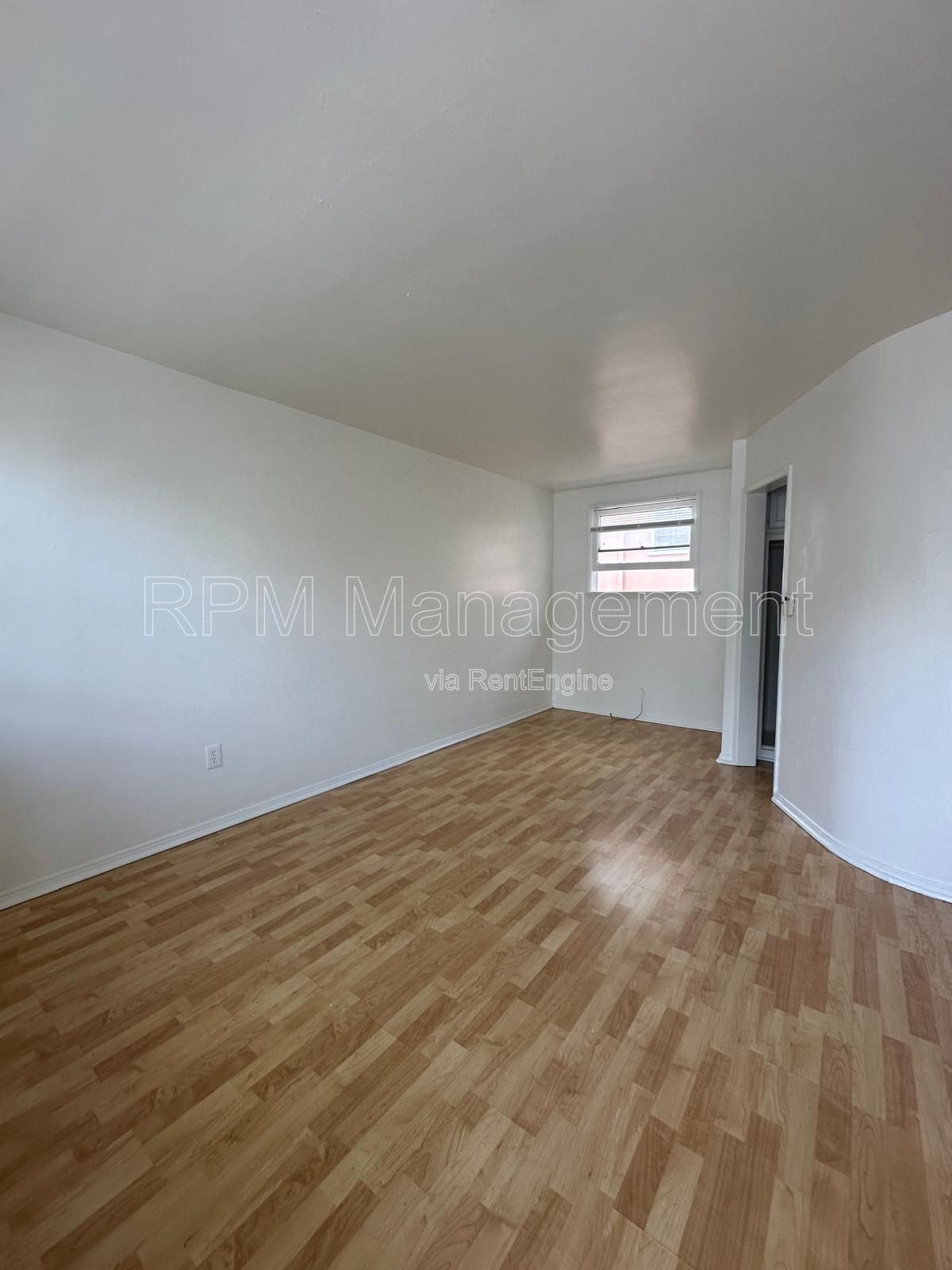 Gallery Image 0
