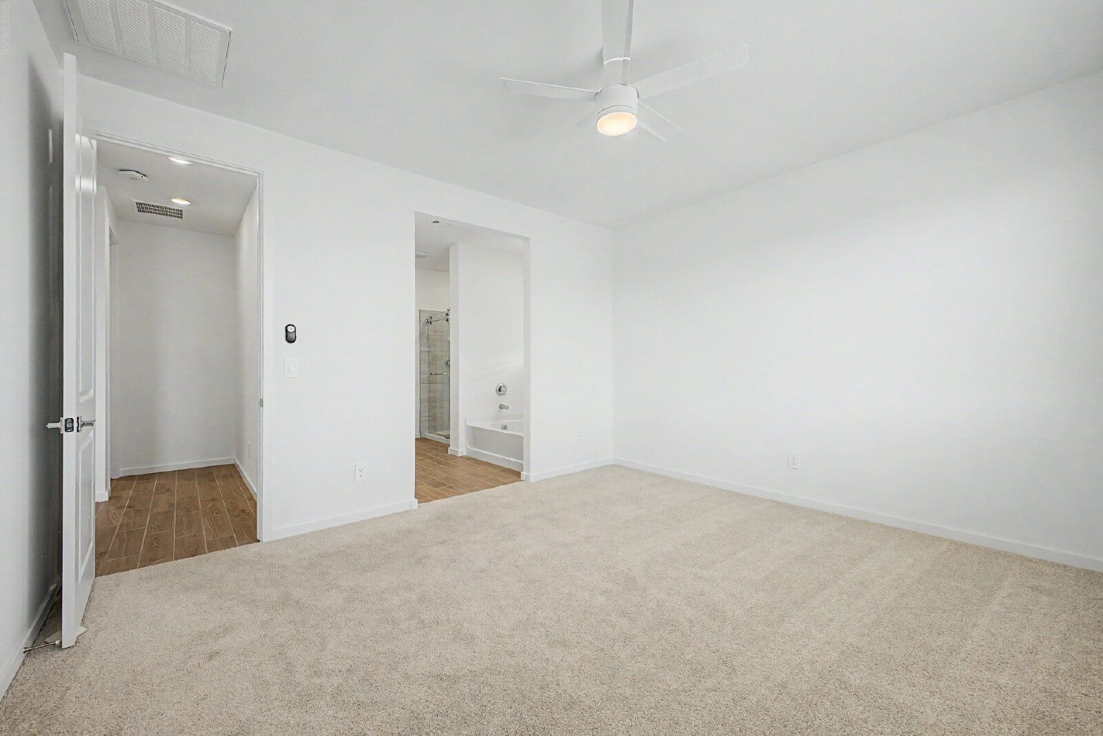 Gallery Image 19