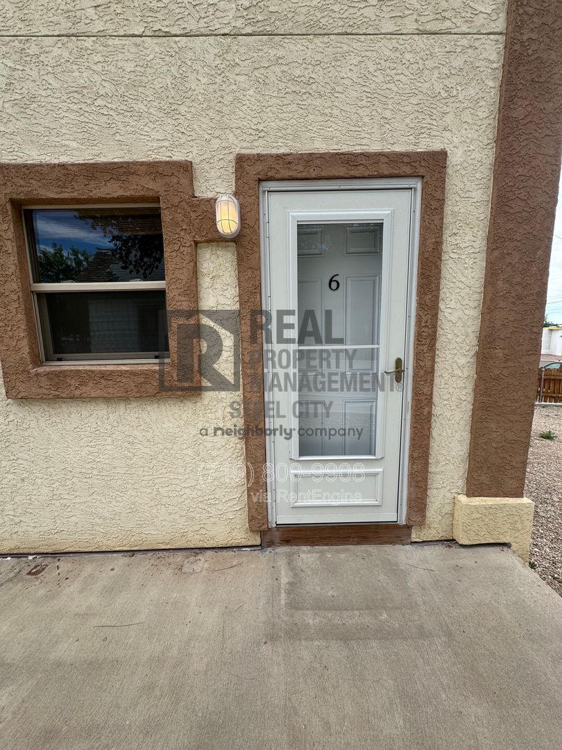 Gallery Image 0