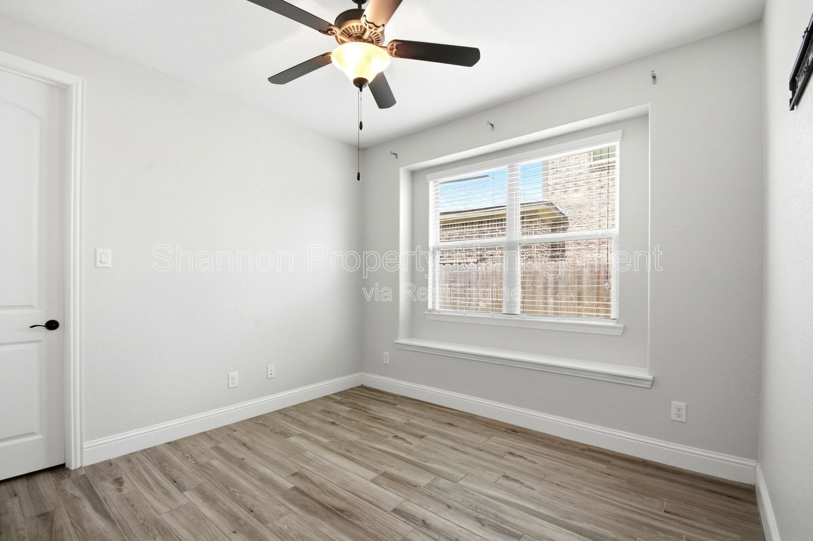 Gallery Image 19