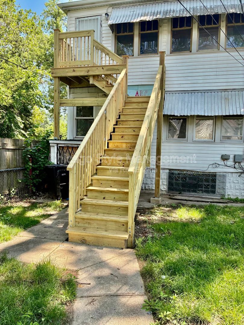 Gallery Image 14