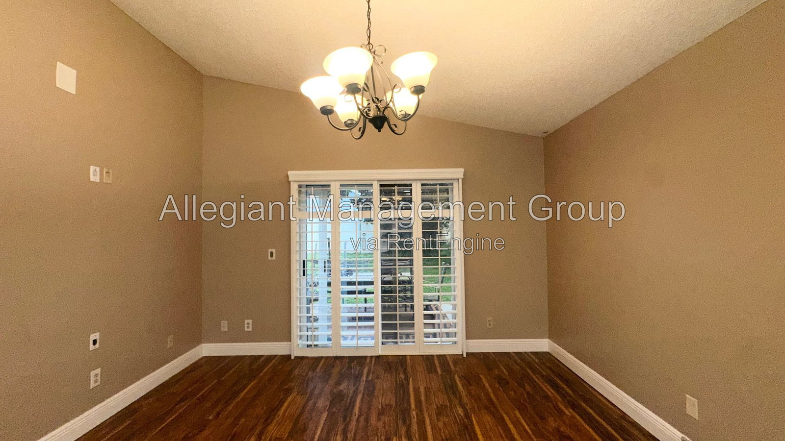 Gallery Image 17