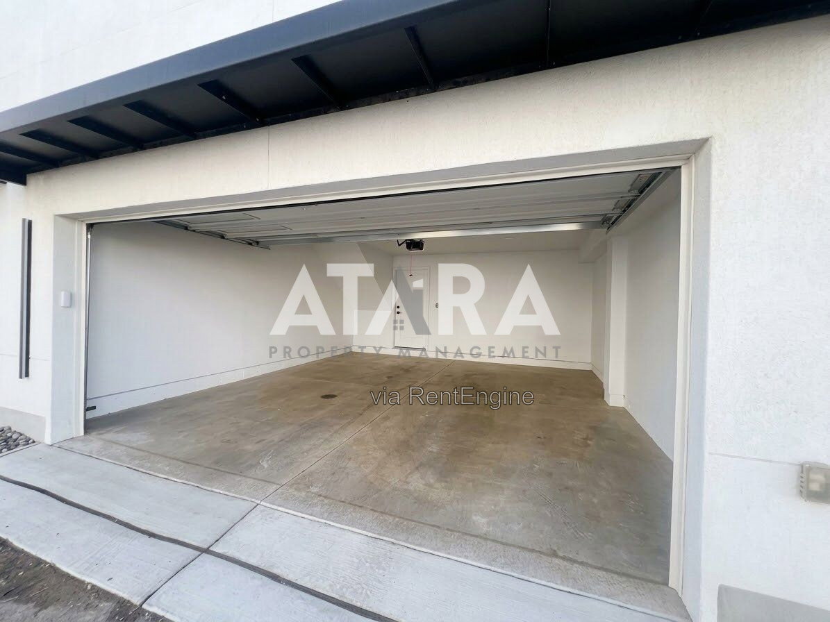 Gallery Image 37
