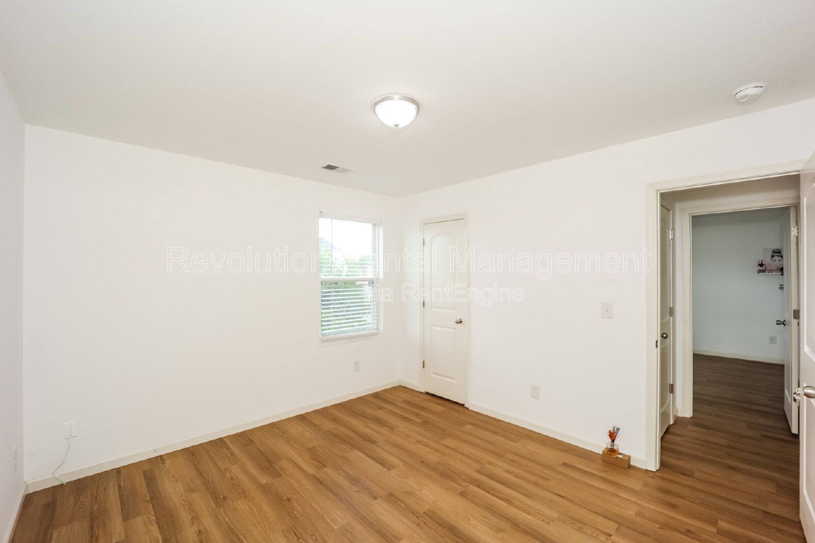 Gallery Image 30