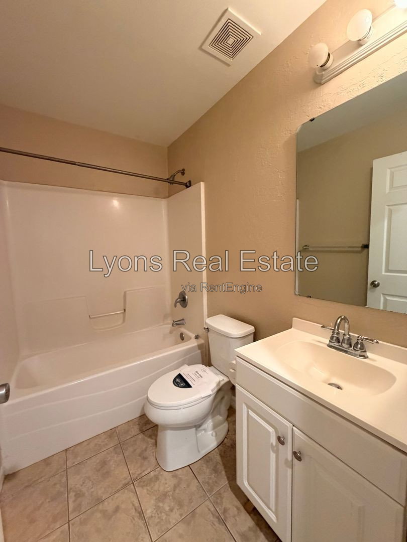 Gallery Image 16