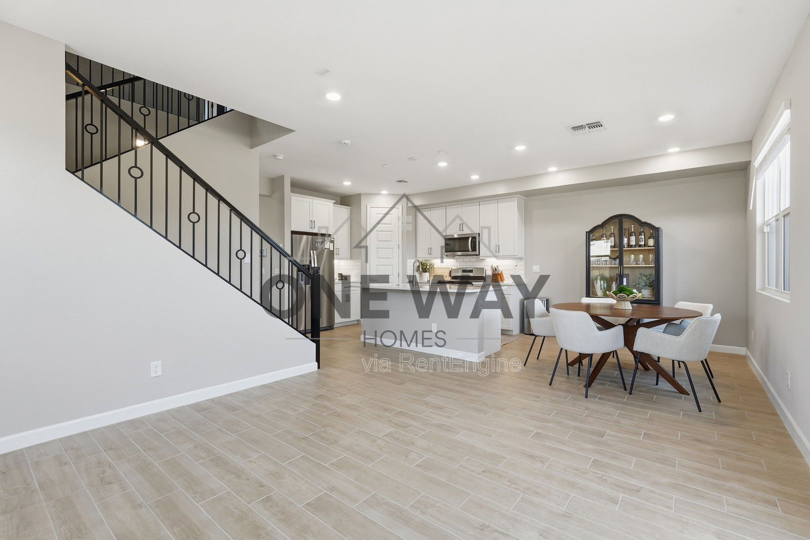 Gallery Image 16