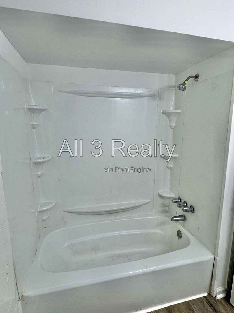 Gallery Image 37