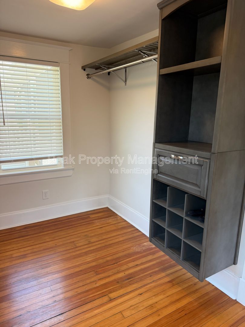 Gallery Image 32