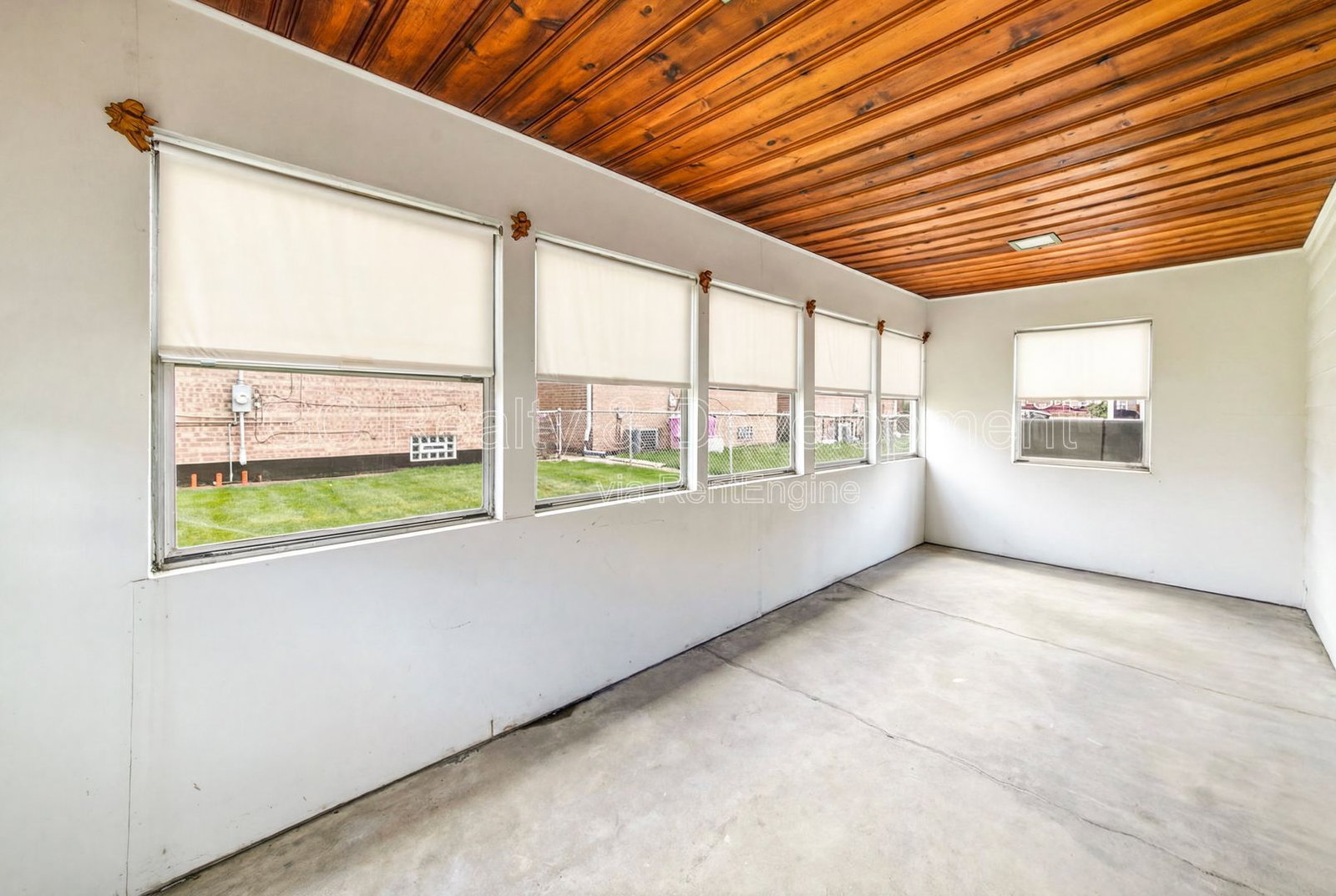 Gallery Image 15