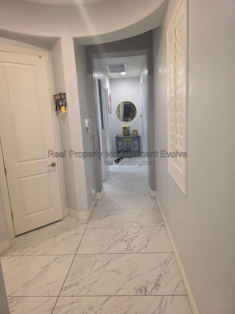 Gallery Image 31