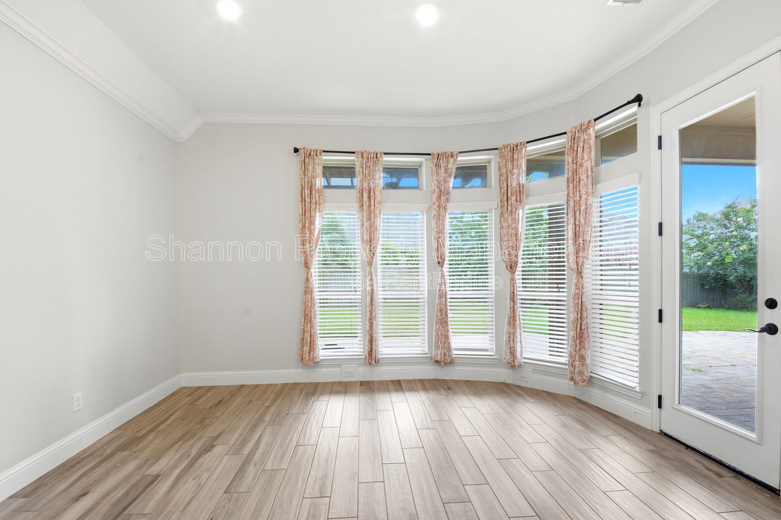 Gallery Image 11