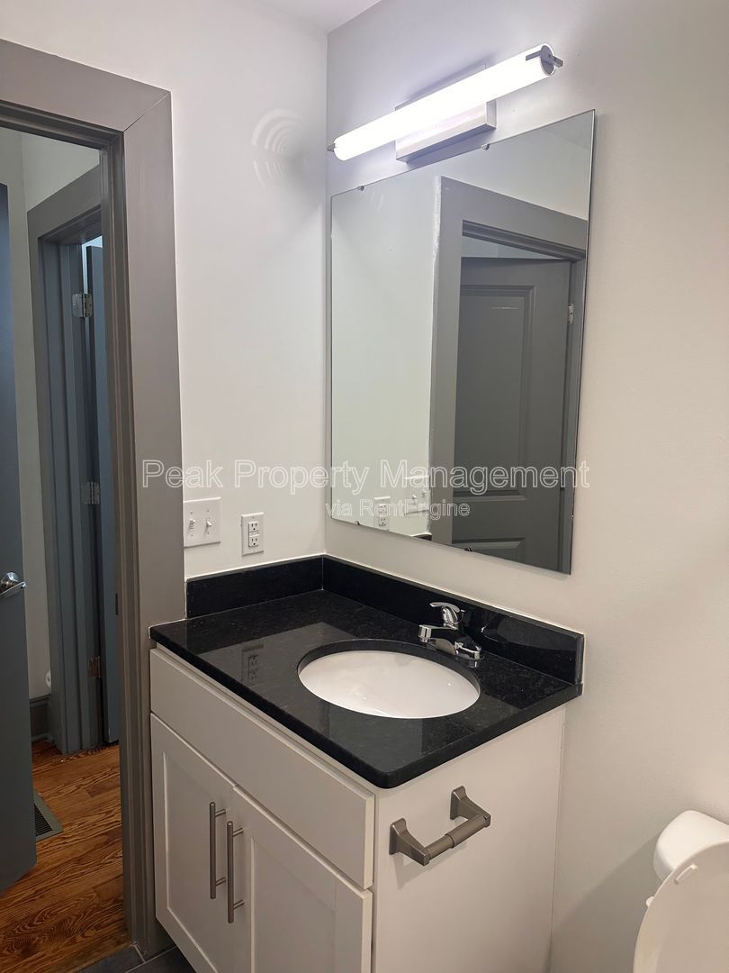 Gallery Image 16