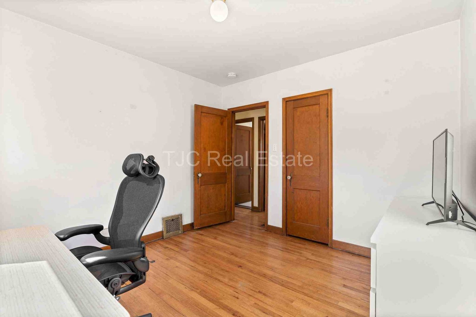 Gallery Image 18