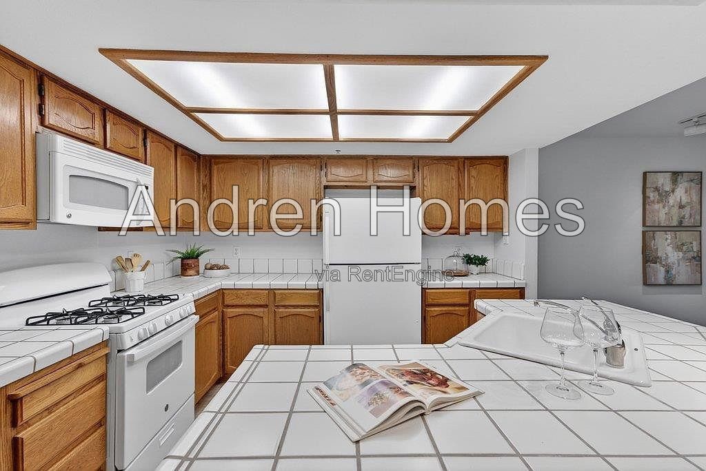 Gallery Image 16