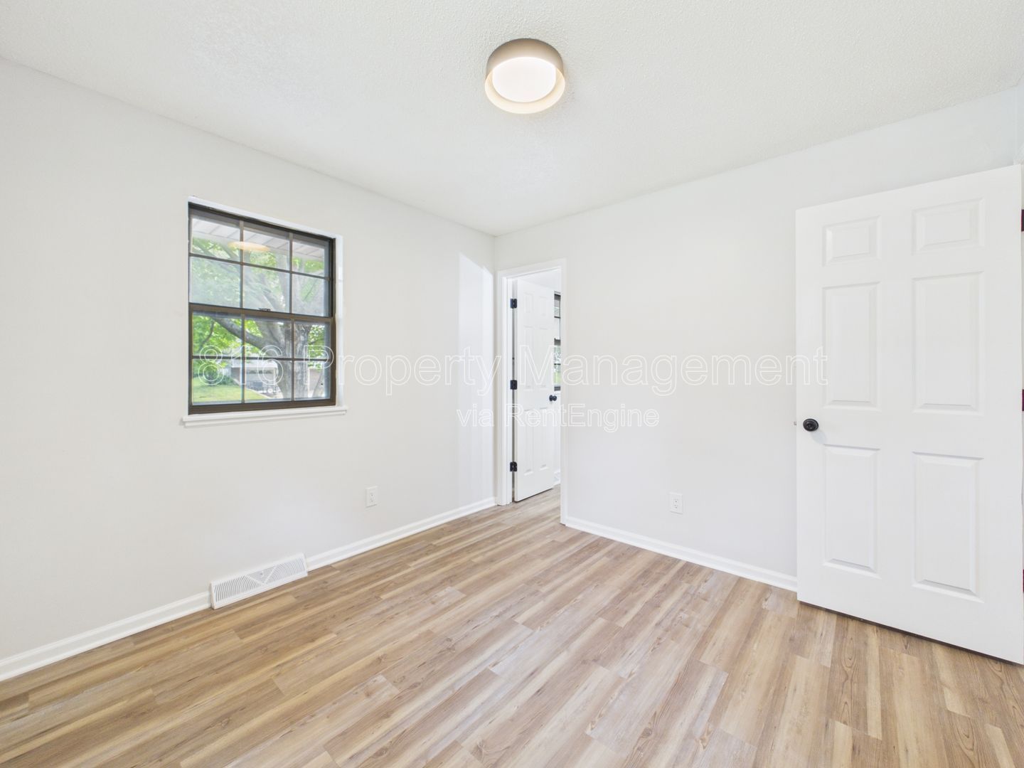 Gallery Image 18