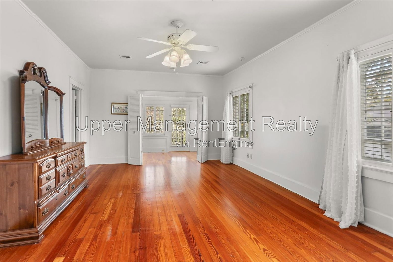 Gallery Image 16